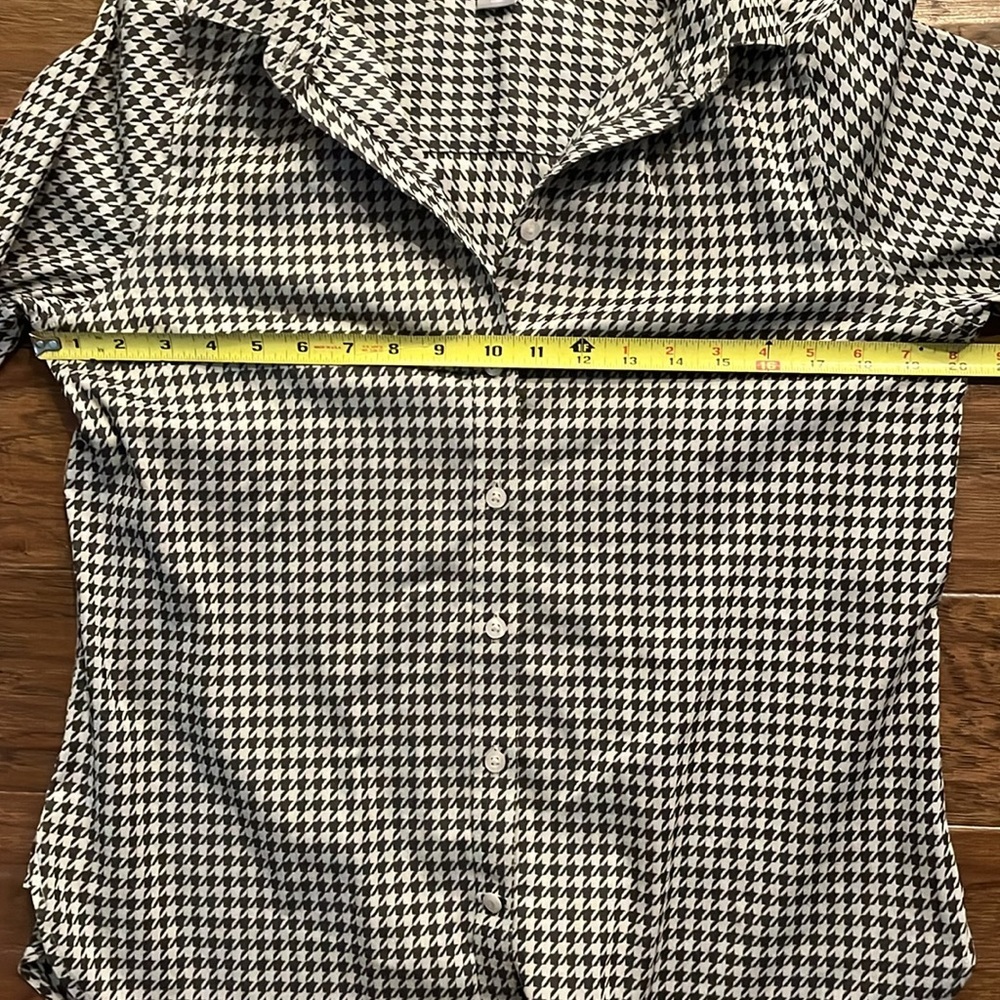 Chicos Button Down Black And Gray Houndstooth 3/4… - image 7
